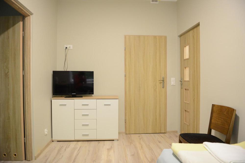 Zacisze Lesne Hostel Лидзбарк Вармински Екстериор снимка